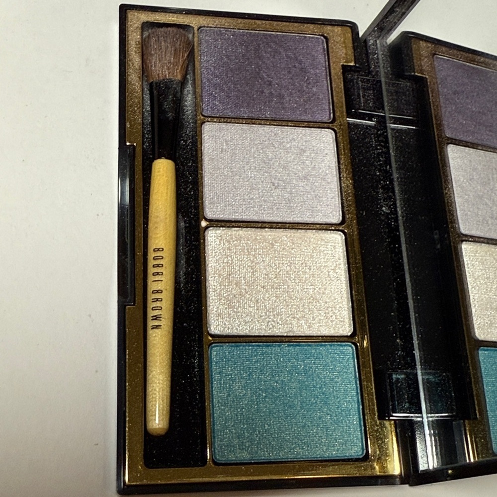 Bobbi Brown crystal eye palette Rare - Picture 2 of 6